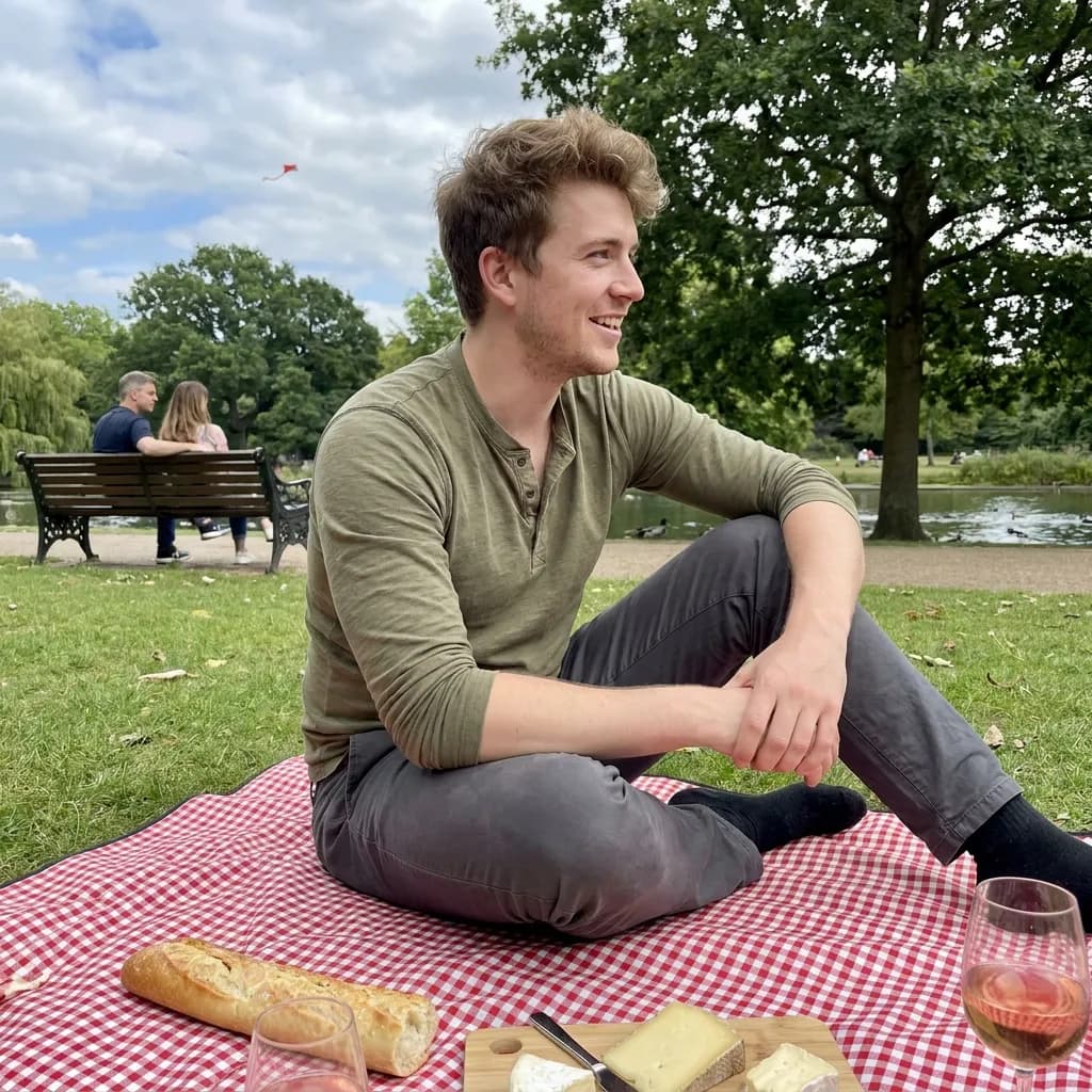 Eksempel på AI-dating-billede — picnic i parken